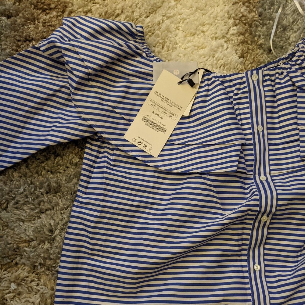 NWT Uterque | Striped Off Shoulder Blouse